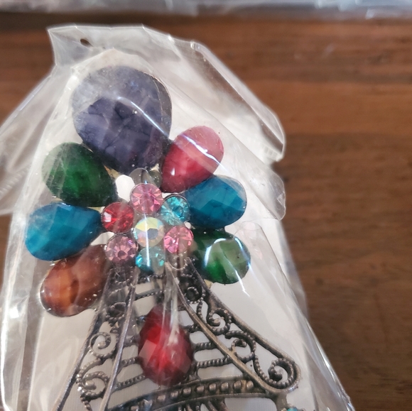 Hair Clip - Picture 3 of 4